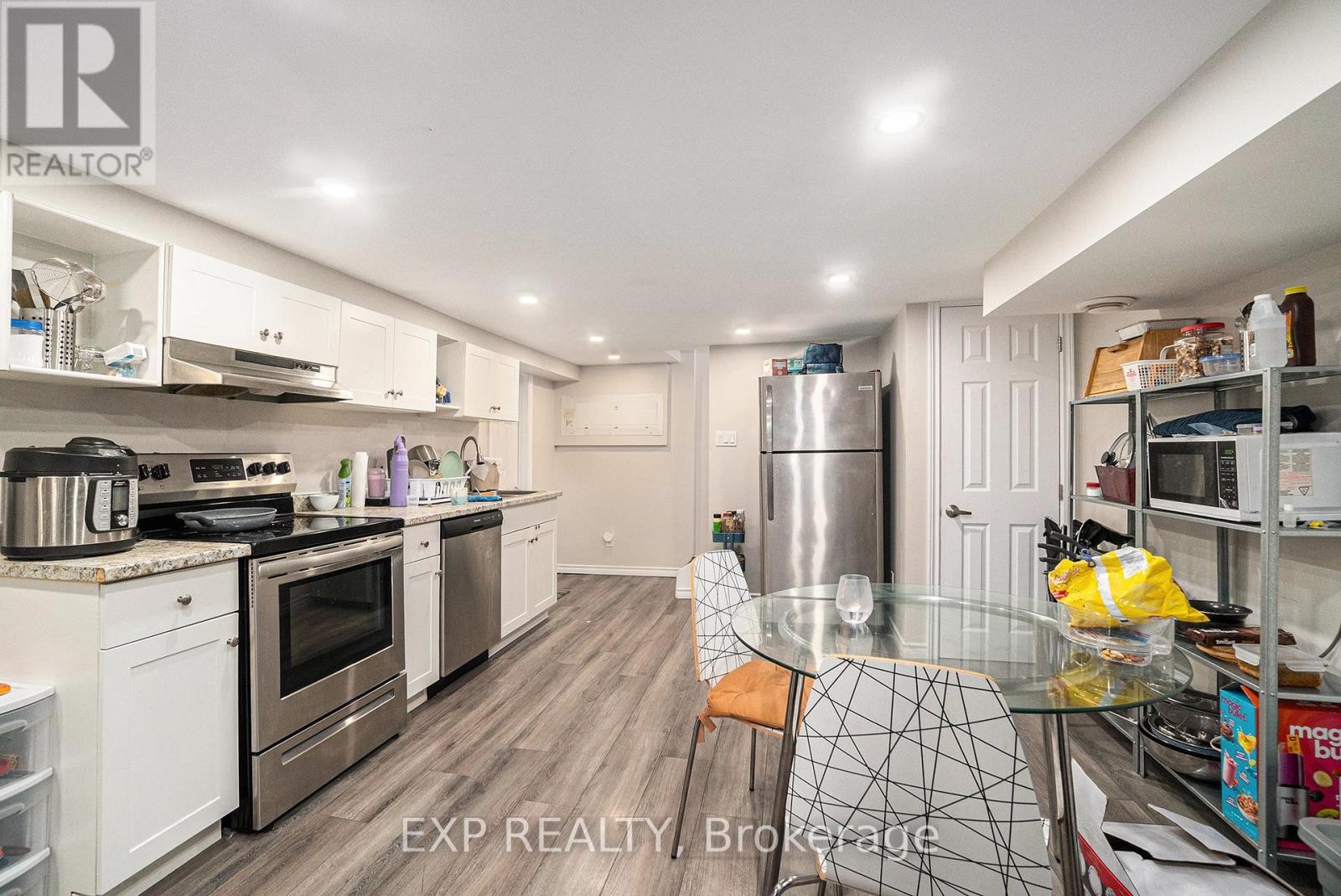 












113 RIDGEFIELD CRESCENT

,
Ottawa,




Ontario
K2H6T4

