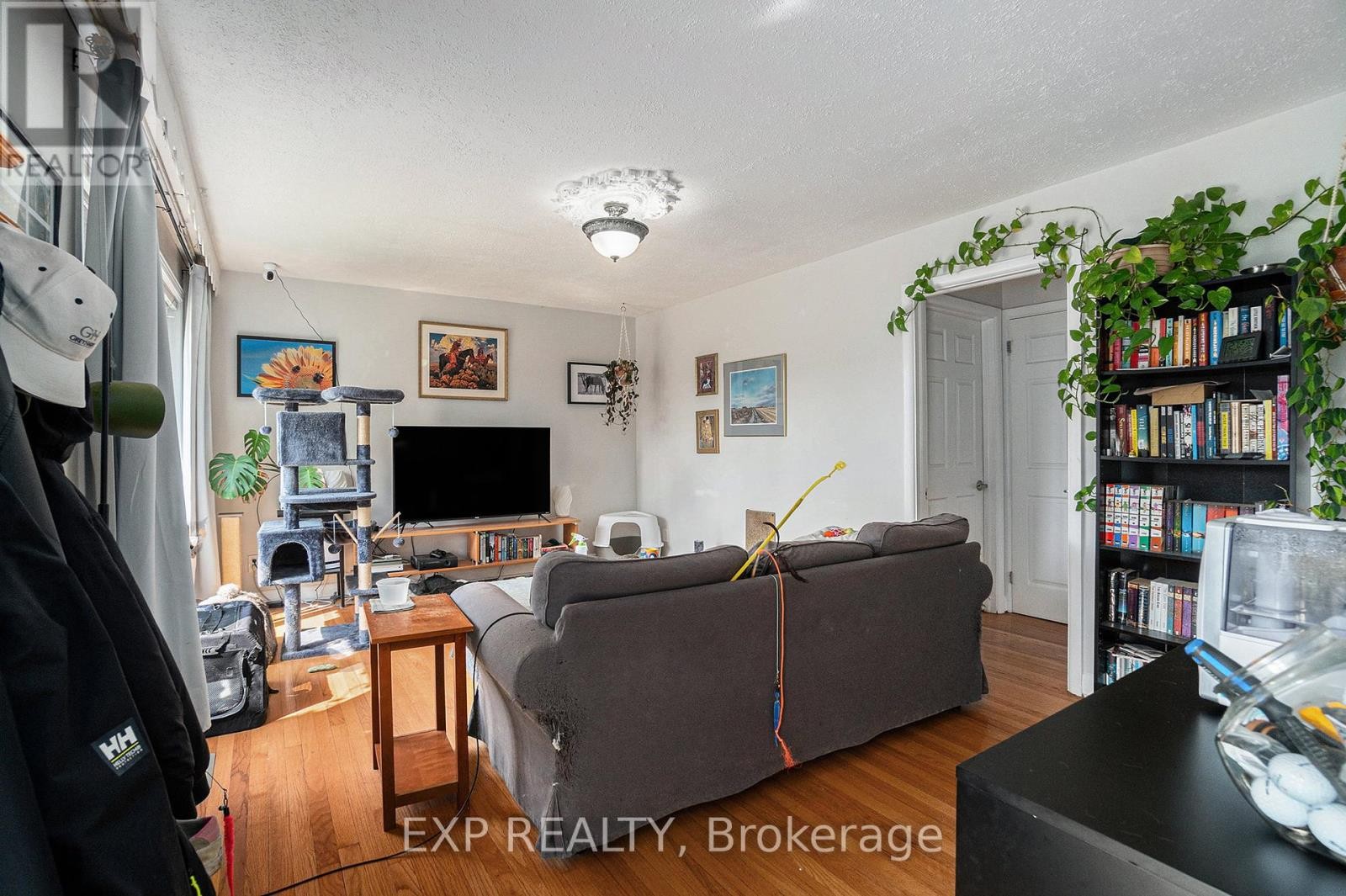 












113 RIDGEFIELD CRESCENT

,
Ottawa,




Ontario
K2H6T4

