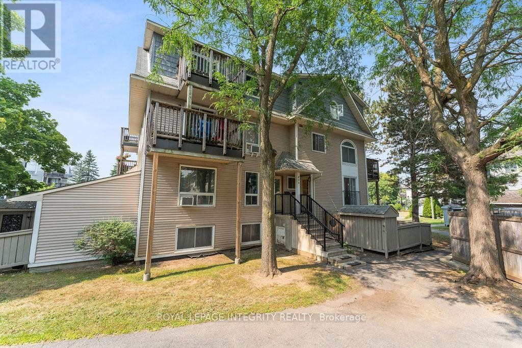 












406 TANGUAY COURT

,
Ottawa,




Ontario
K2L3W9

