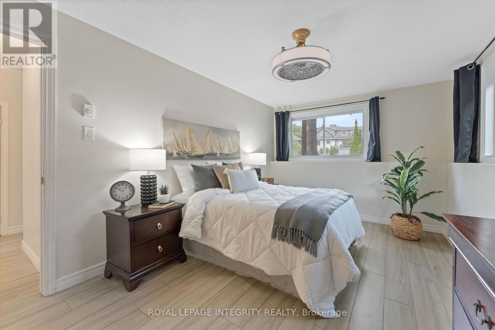 












406 TANGUAY COURT

,
Ottawa,




Ontario
K2L3W9

