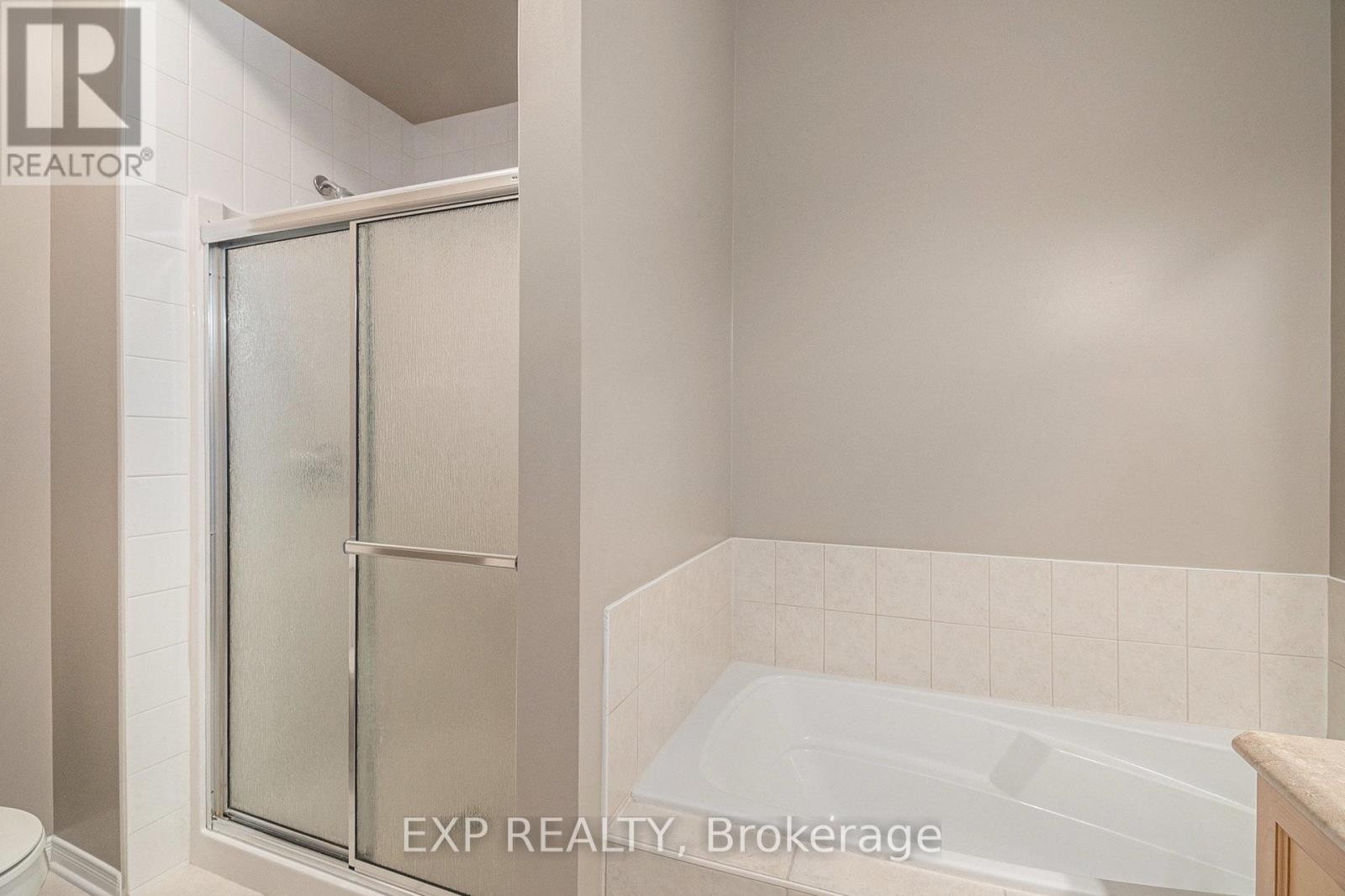 












652 COUNTRY TRAIL PRIVATE

,
Ottawa,




Ontario
K0A1K0

