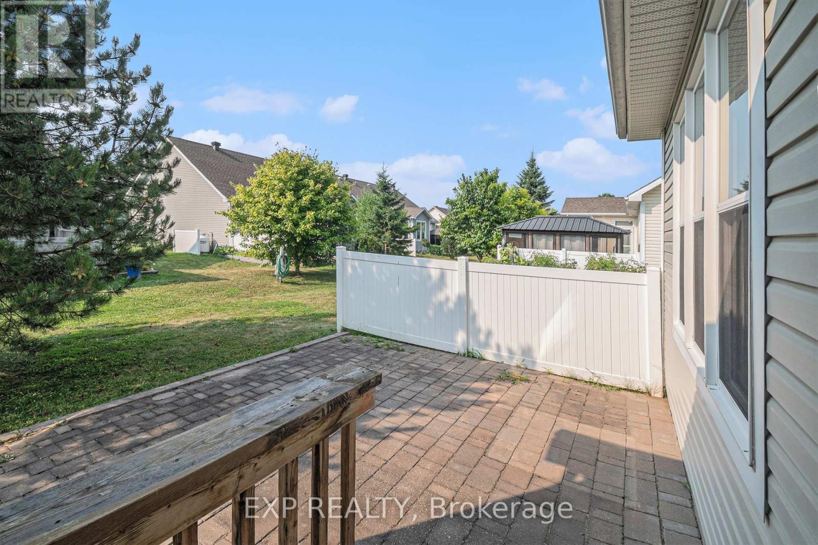 












652 COUNTRY TRAIL PRIVATE

,
Ottawa,




Ontario
K0A1K0

