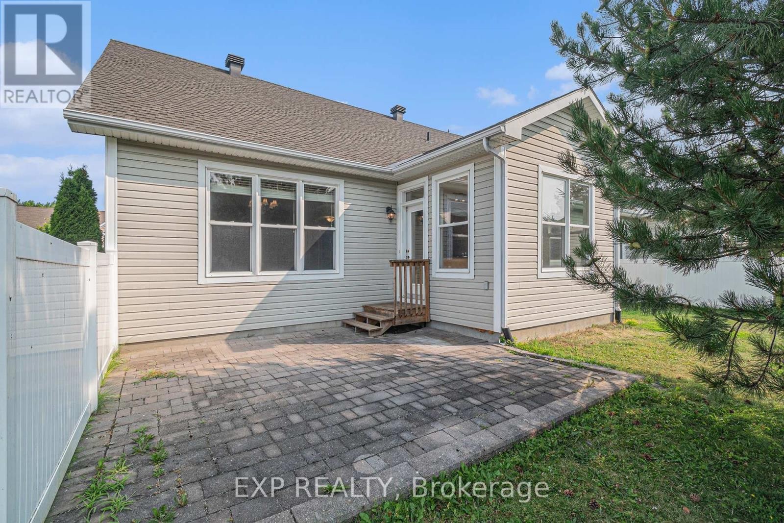 












652 COUNTRY TRAIL PRIVATE

,
Ottawa,




Ontario
K0A1K0


