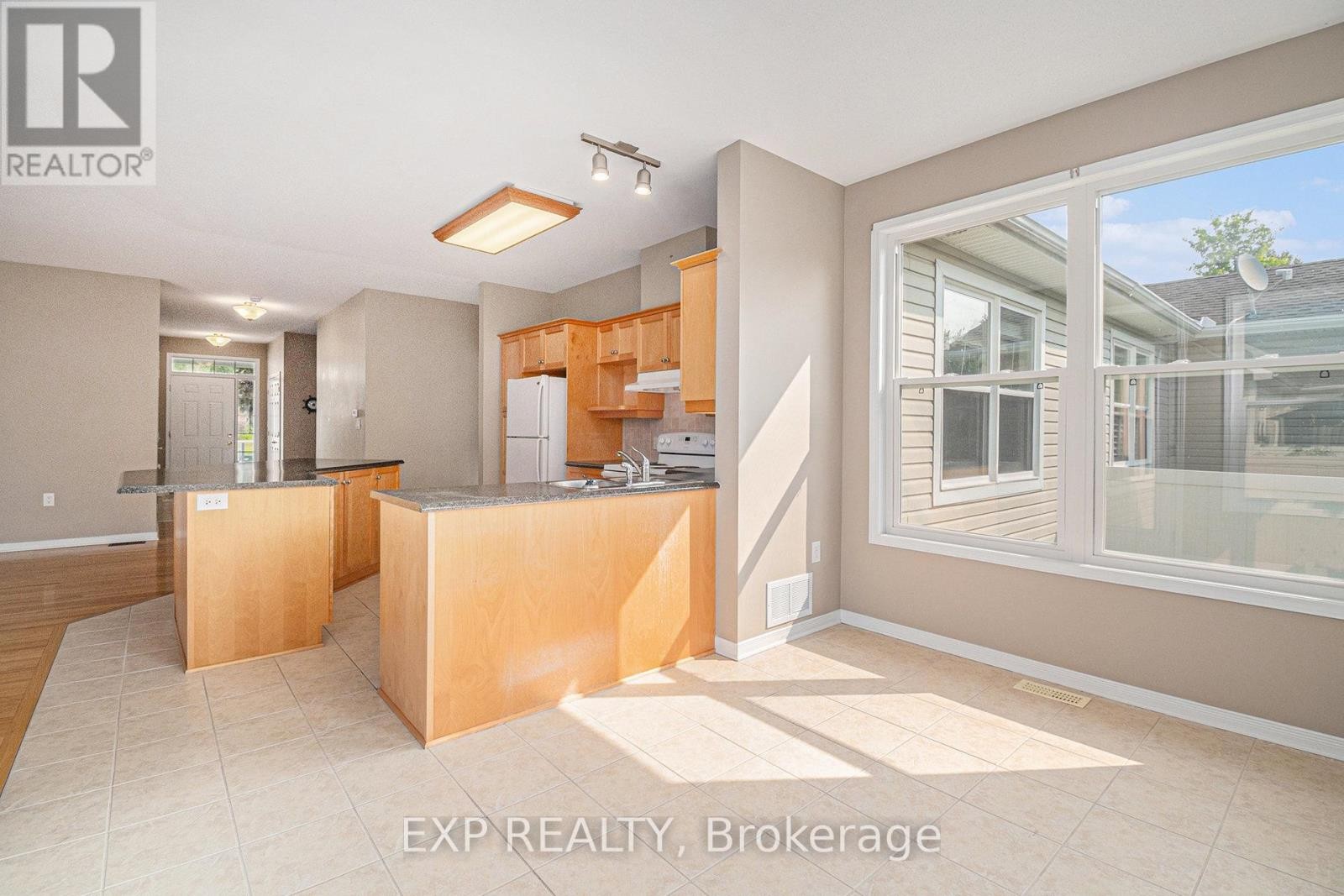 












652 COUNTRY TRAIL PRIVATE

,
Ottawa,




Ontario
K0A1K0

