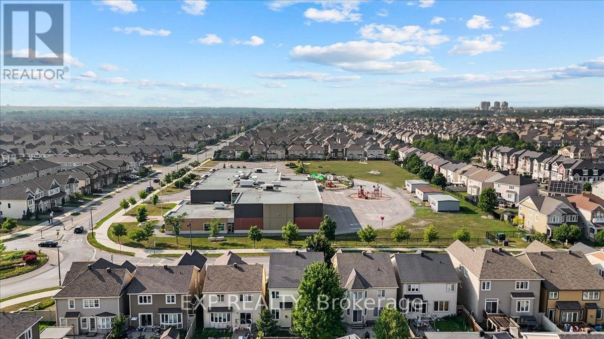 












585 DUNDONALD DRIVE

,
Ottawa,




Ontario
K2J5X1

