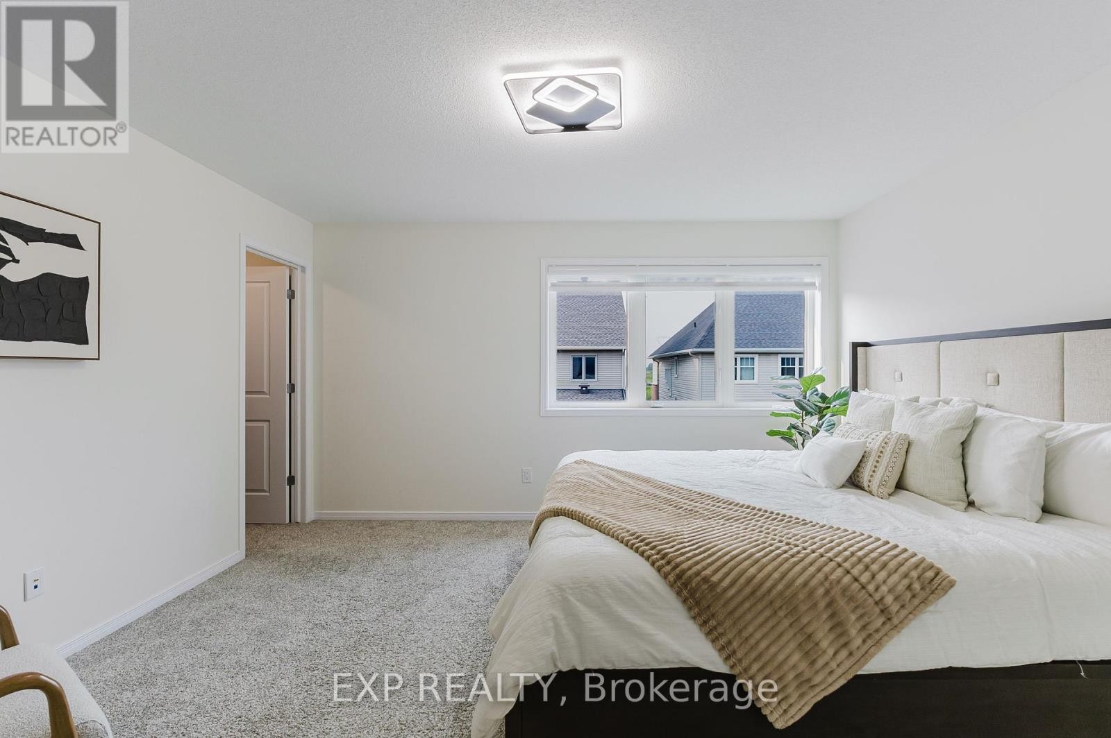 












56 JARDINIERE STREET

,
Ottawa,




Ontario
K2S2K3

