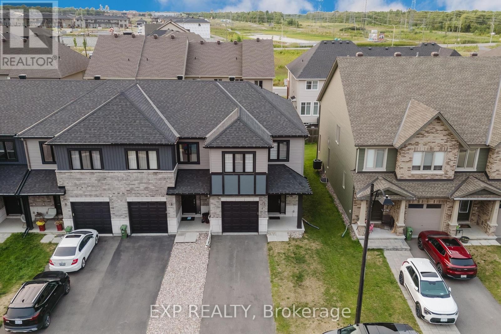 












56 JARDINIERE STREET

,
Ottawa,




Ontario
K2S2K3

