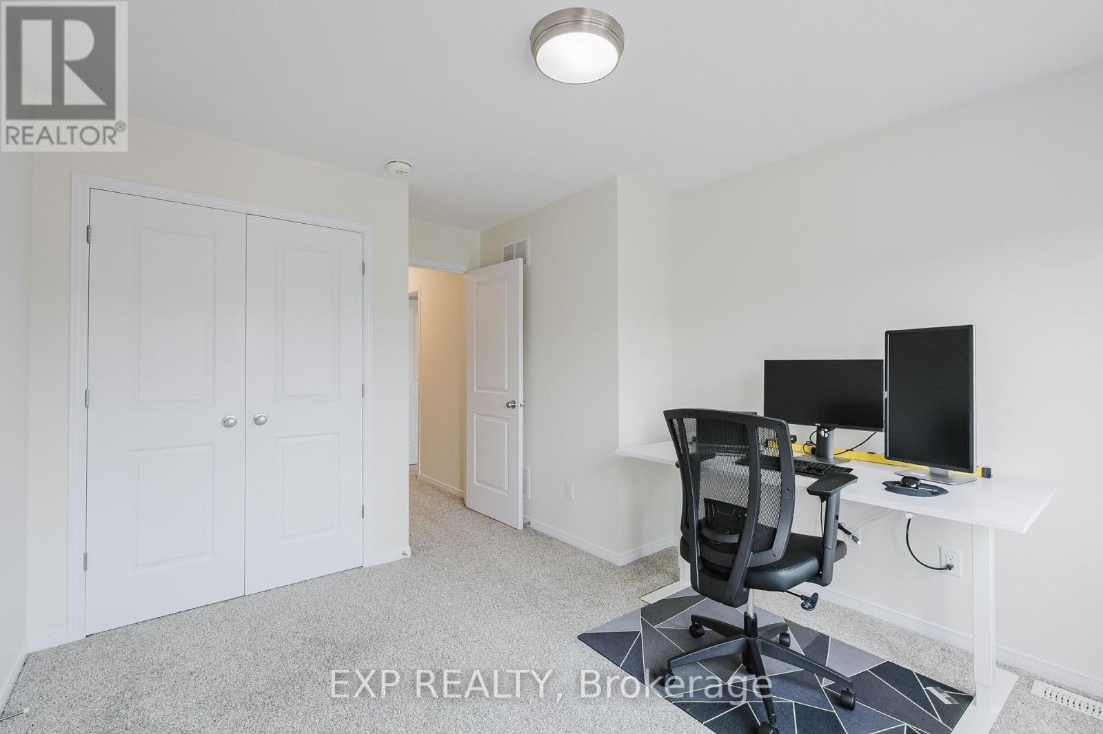 












56 JARDINIERE STREET

,
Ottawa,




Ontario
K2S2K3

