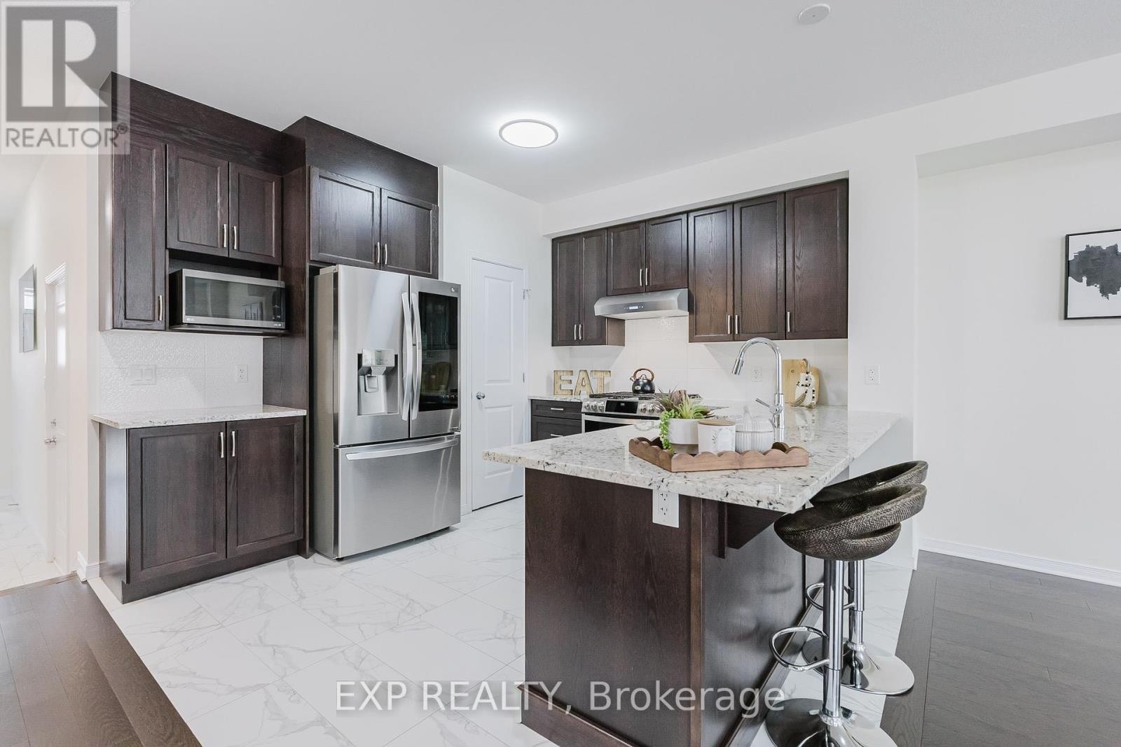 












56 JARDINIERE STREET

,
Ottawa,




Ontario
K2S2K3


