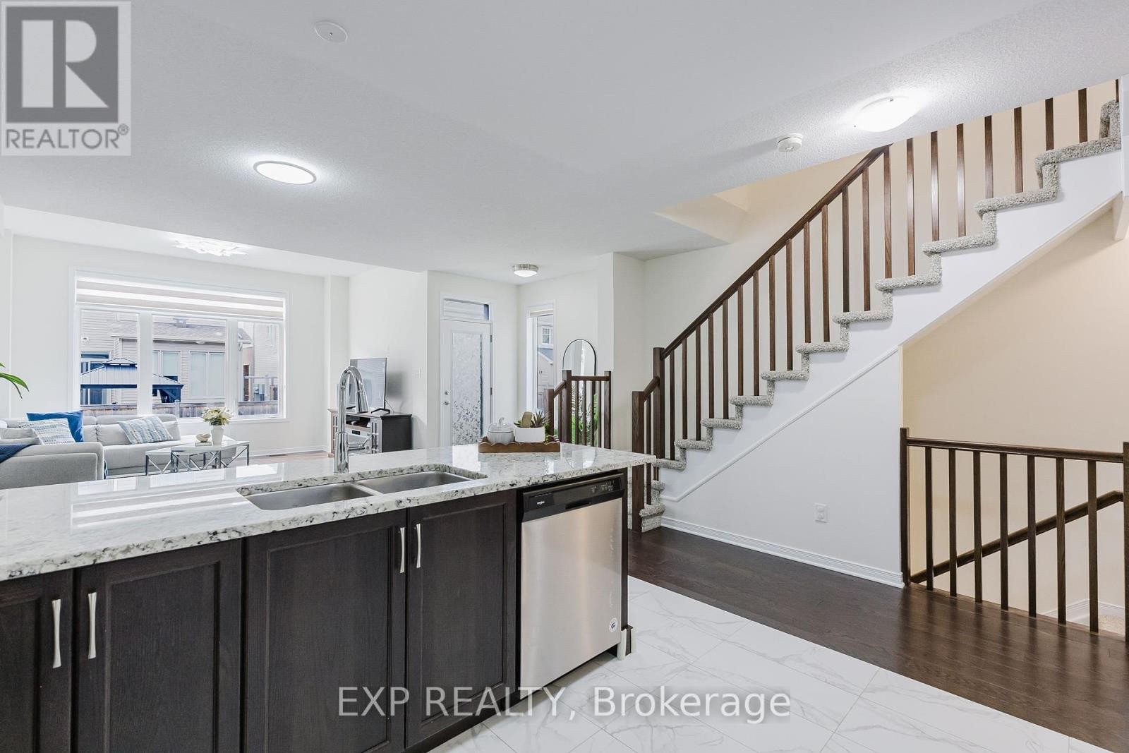 












56 JARDINIERE STREET

,
Ottawa,




Ontario
K2S2K3


