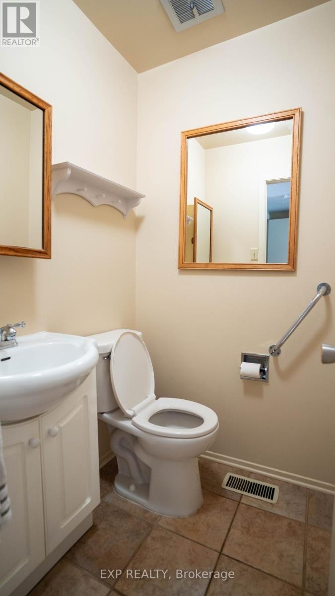 












165 MCCLELLAN ROAD

,
Ottawa,




Ontario
K2H5V7

