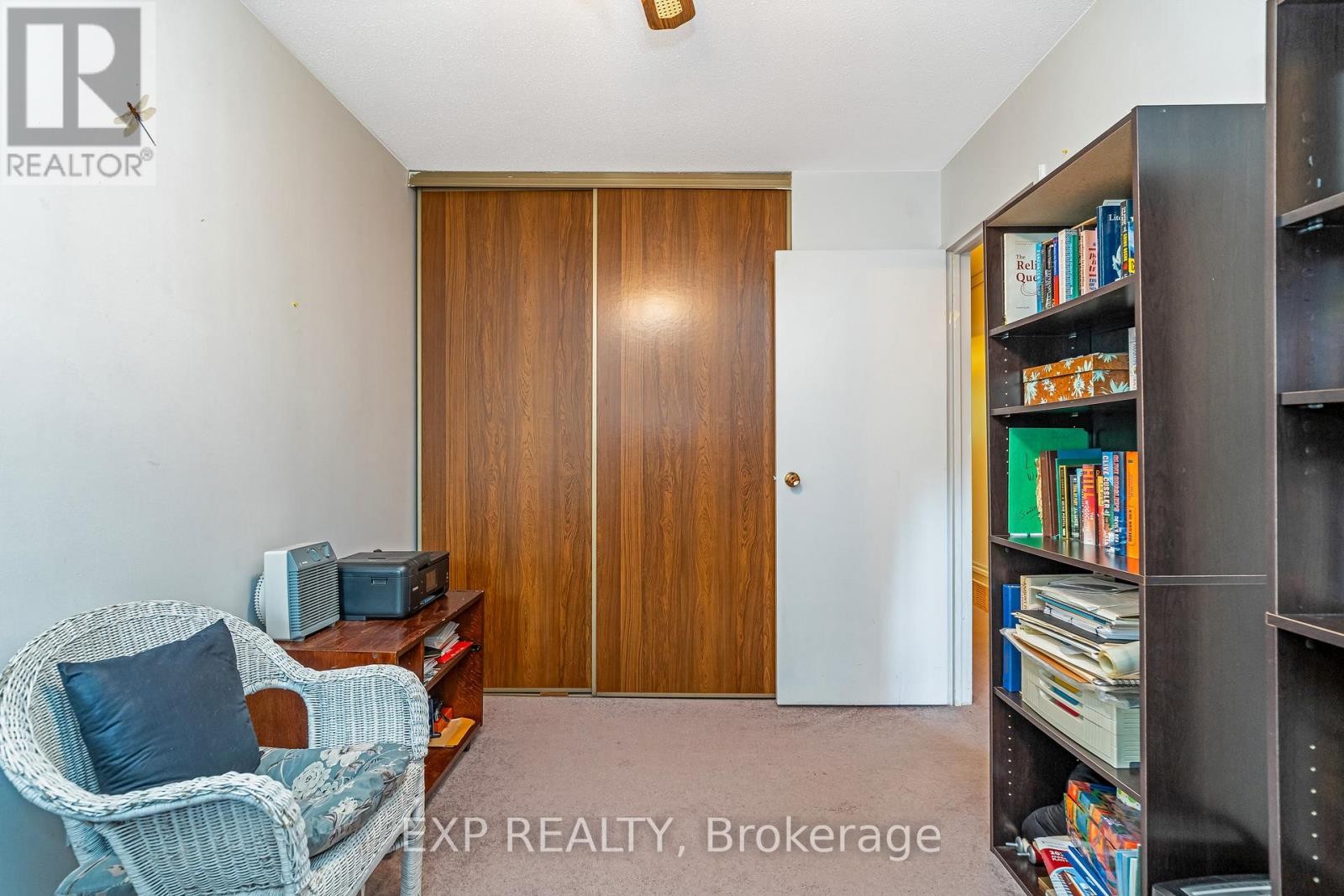 












11 - 3111 QUAIL DRIVE

,
Ottawa,




Ontario
K1T1T9

