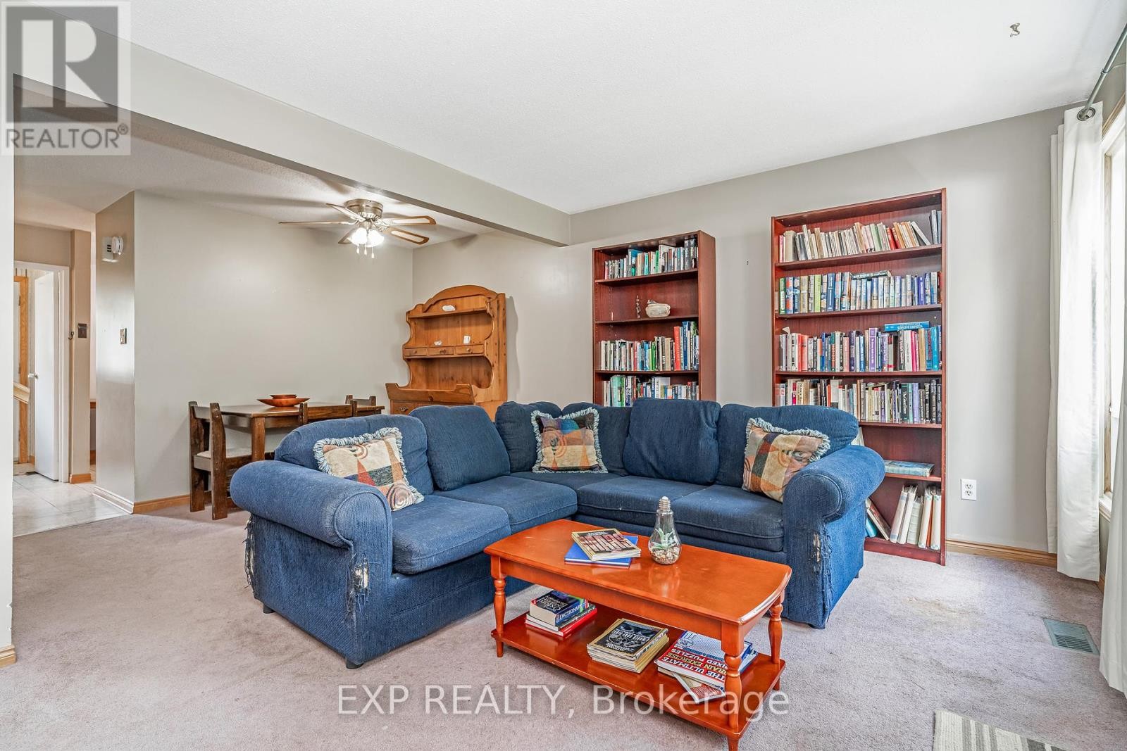 












11 - 3111 QUAIL DRIVE

,
Ottawa,




Ontario
K1T1T9

