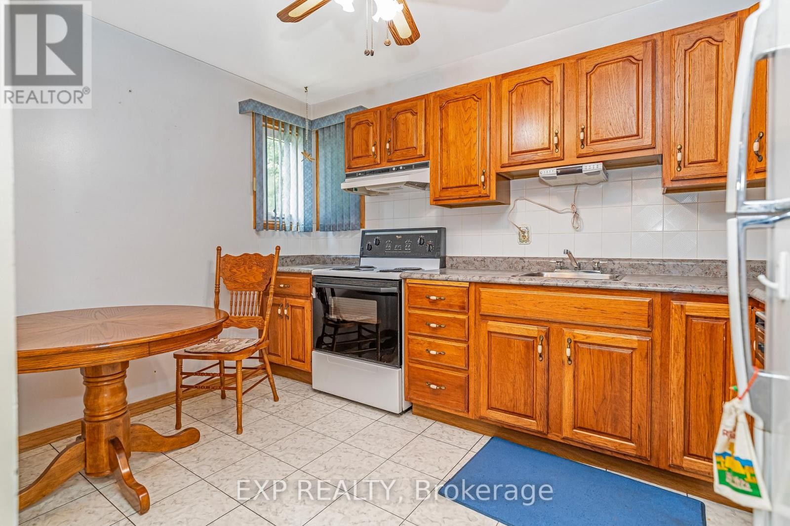 












11 - 3111 QUAIL DRIVE

,
Ottawa,




Ontario
K1T1T9

