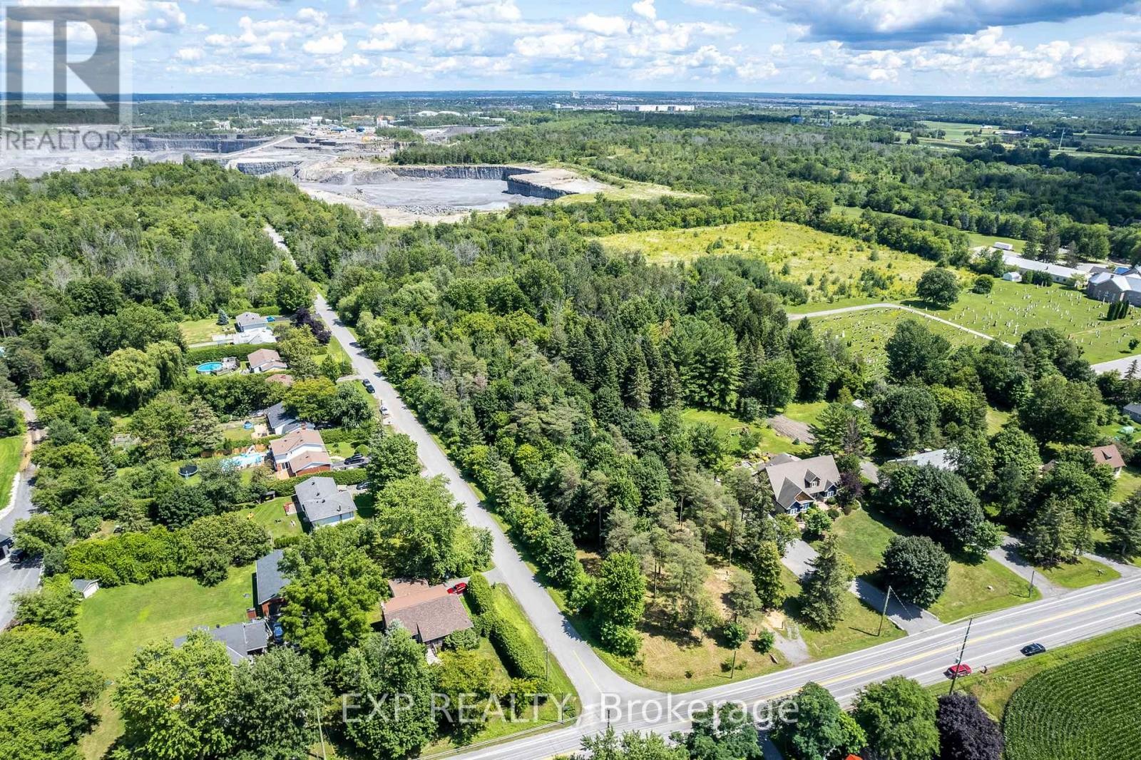 












5486 OLD RICHMOND RD. ROAD W

,
Ottawa,







Ontario
K2R1E4

