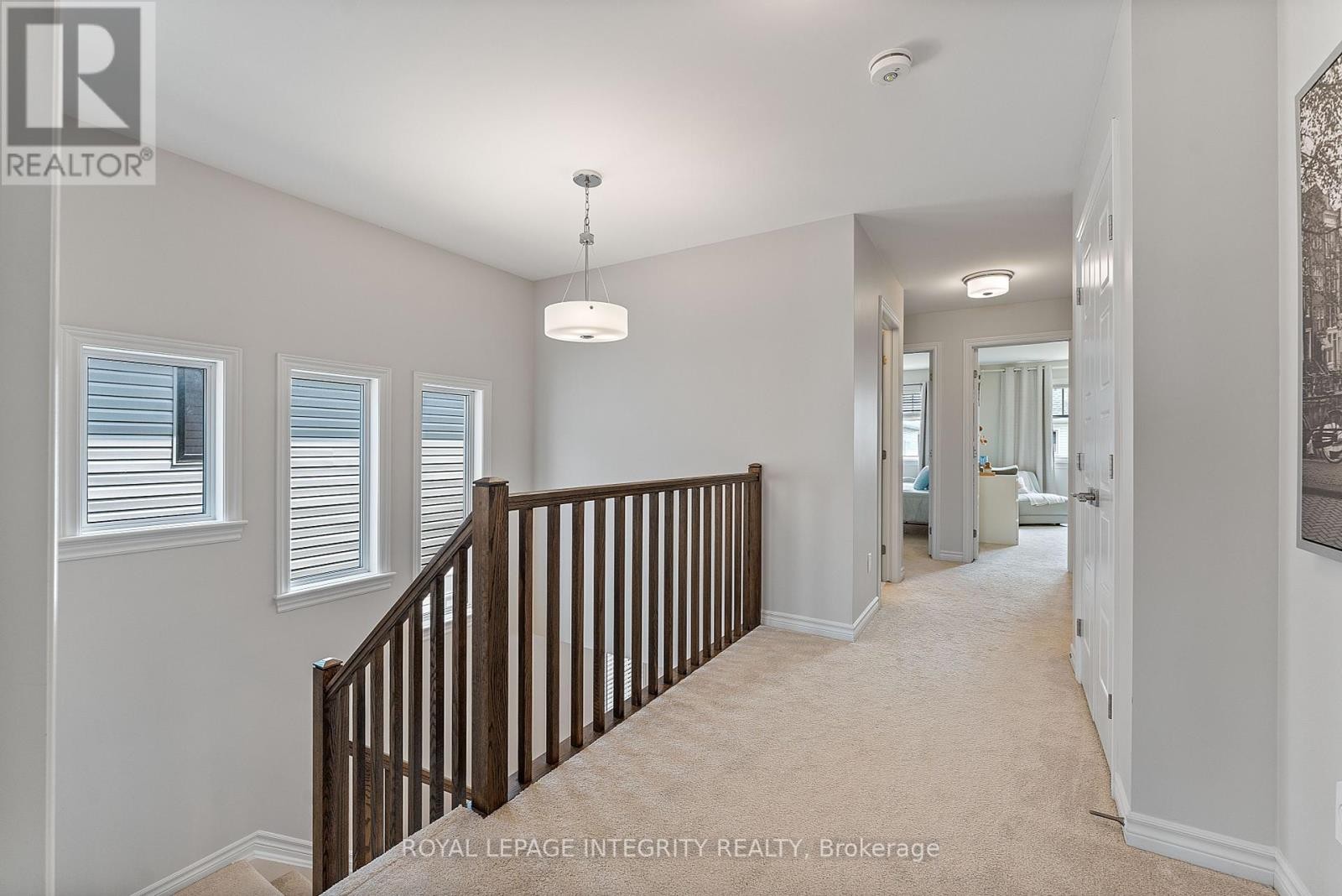 












820 CLAPHAM TERRACE

,
Ottawa,




Ontario
K2S2N8


