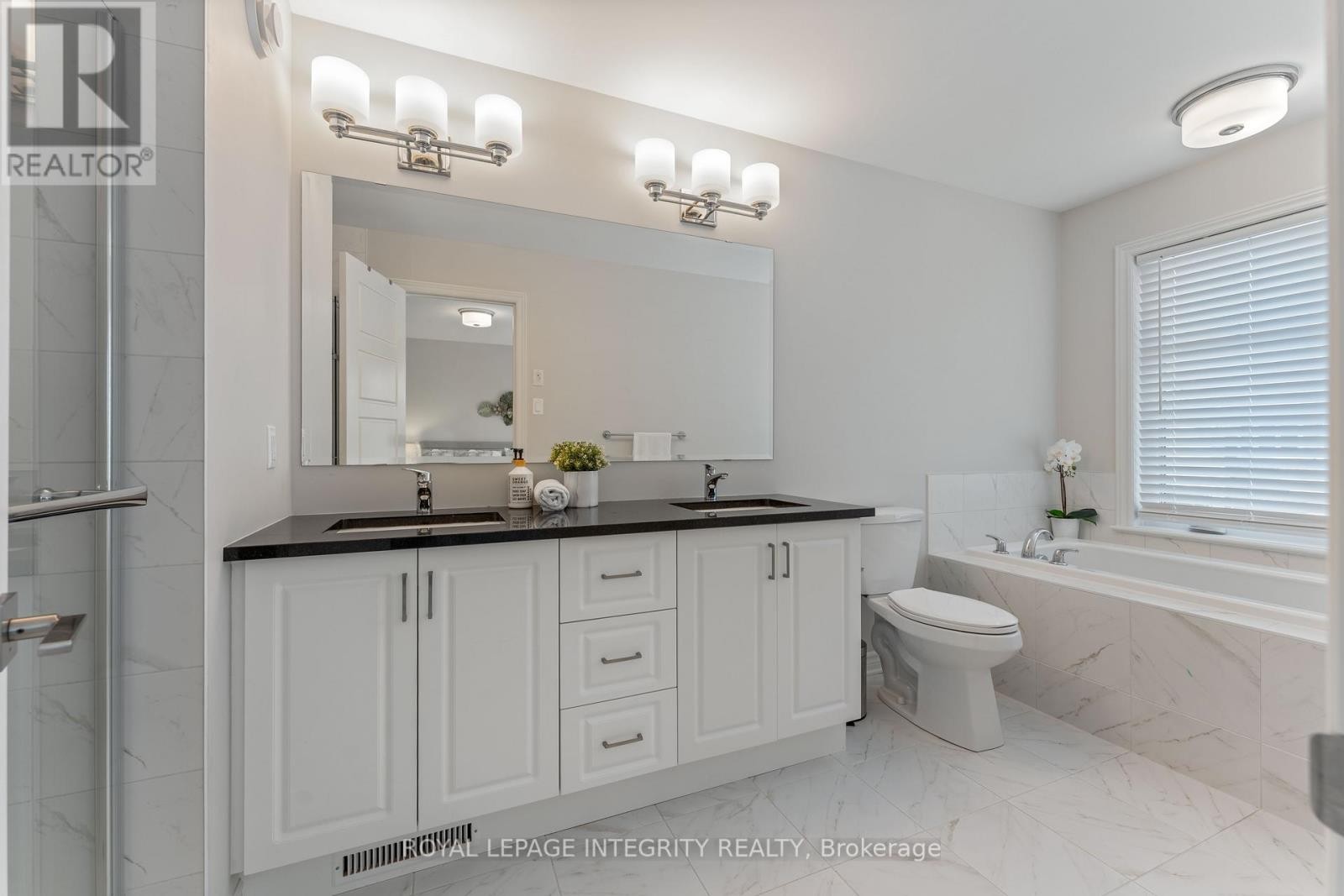 












820 CLAPHAM TERRACE

,
Ottawa,




Ontario
K2S2N8

