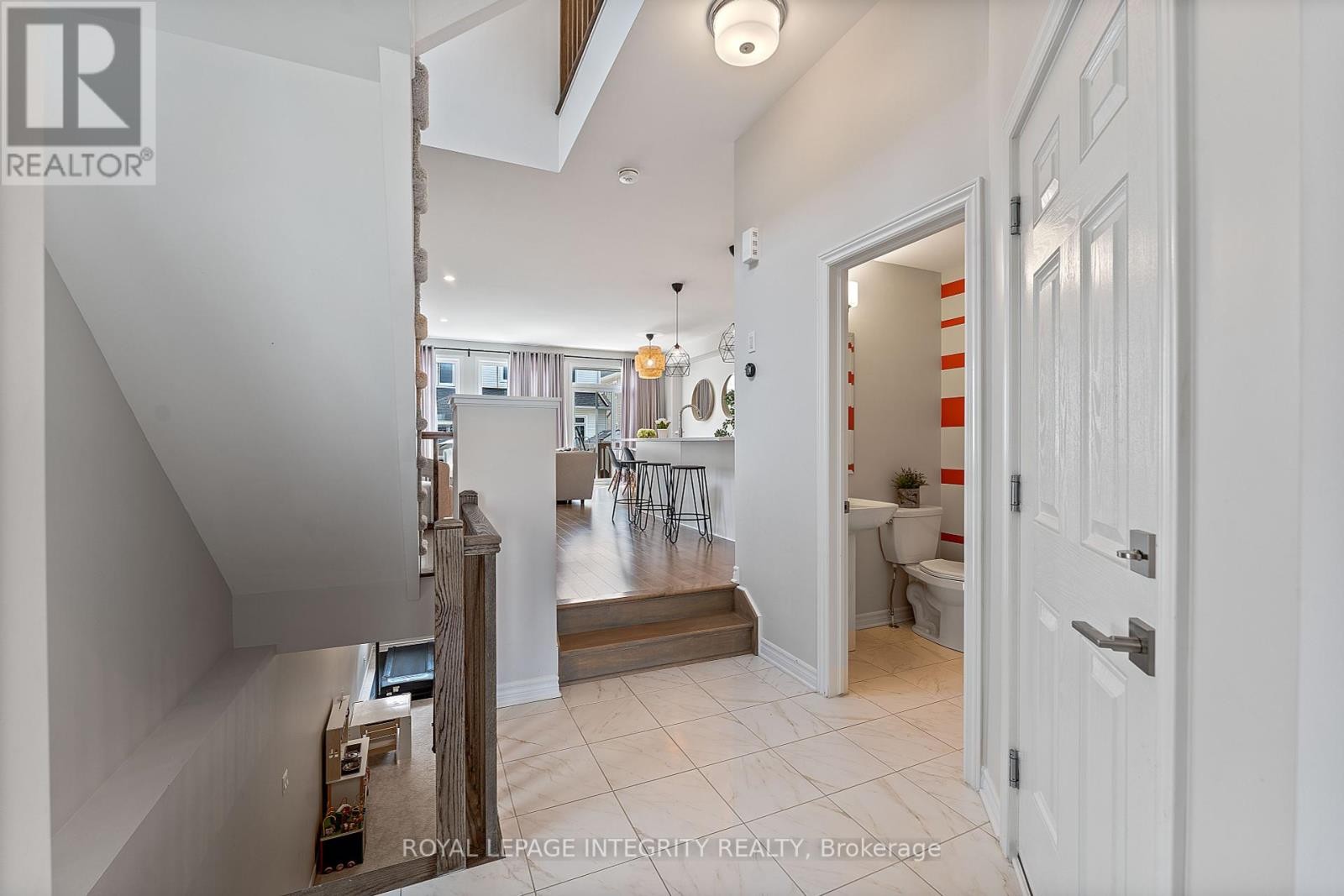 












820 CLAPHAM TERRACE

,
Ottawa,




Ontario
K2S2N8

