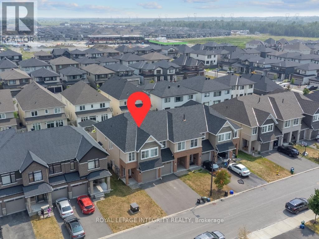 












820 CLAPHAM TERRACE

,
Ottawa,




Ontario
K2S2N8

