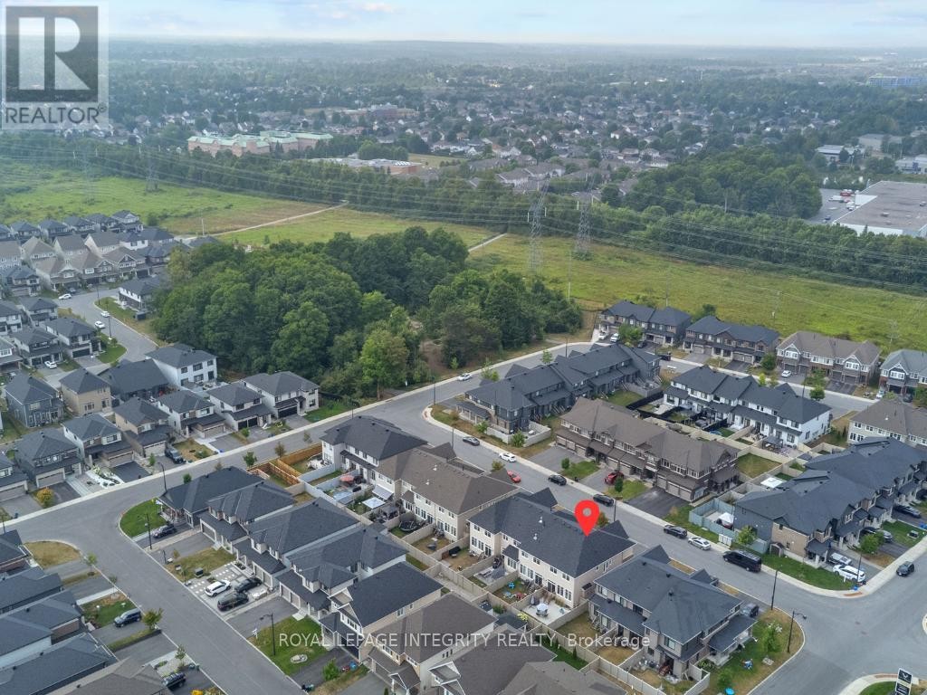 












820 CLAPHAM TERRACE

,
Ottawa,




Ontario
K2S2N8

