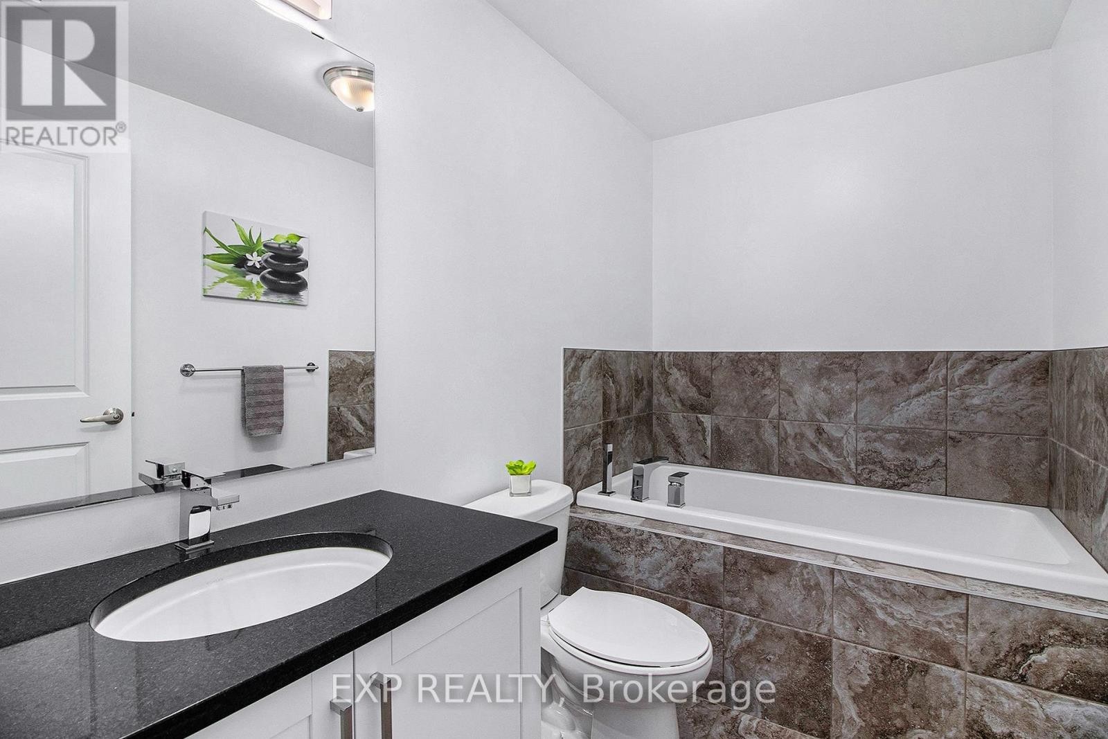 












202 - 120 PRESTIGE CIRCLE

,
Ottawa,




Ontario
K4A1B4

