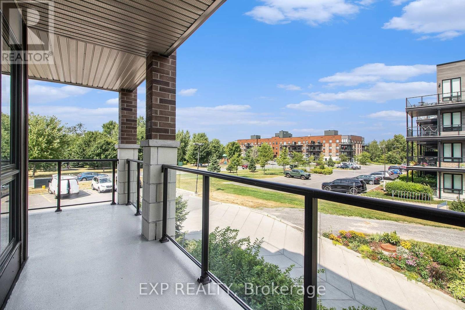 












202 - 120 PRESTIGE CIRCLE

,
Ottawa,




Ontario
K4A1B4

