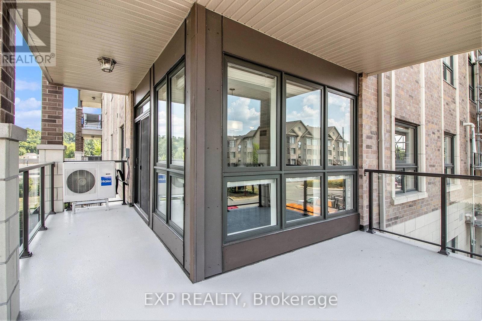 












202 - 120 PRESTIGE CIRCLE

,
Ottawa,




Ontario
K4A1B4

