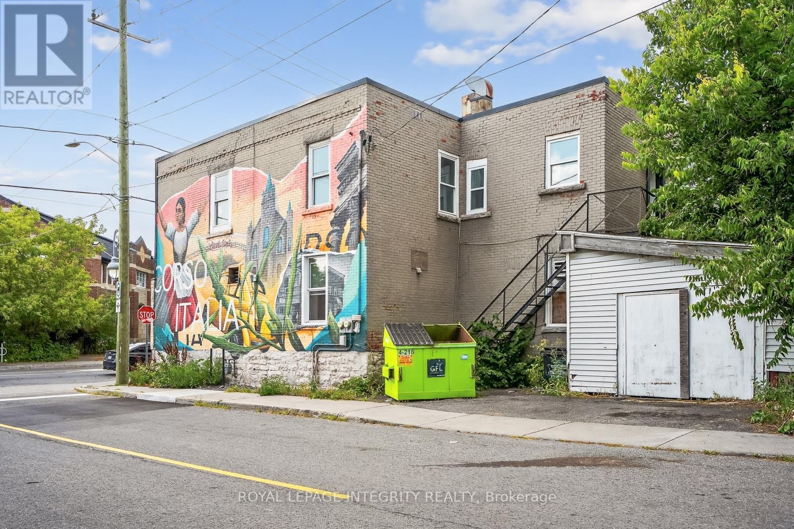 












2 - 125 PRESTON STREET

,
Ottawa,




Ontario
K1R7P3

