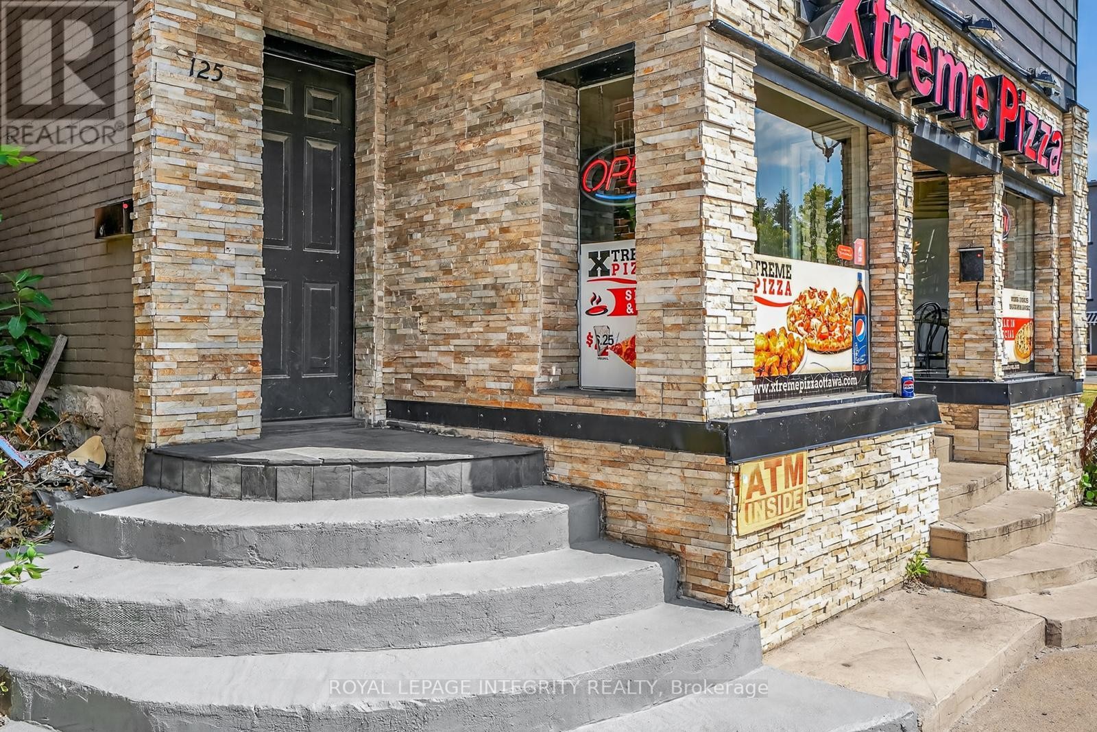 












2 - 125 PRESTON STREET

,
Ottawa,




Ontario
K1R7P3

