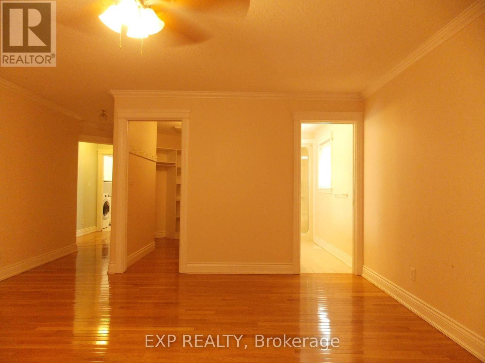 












1393 MCMAHON AVENUE

,
Ottawa,




Ontario
K1T1C2


