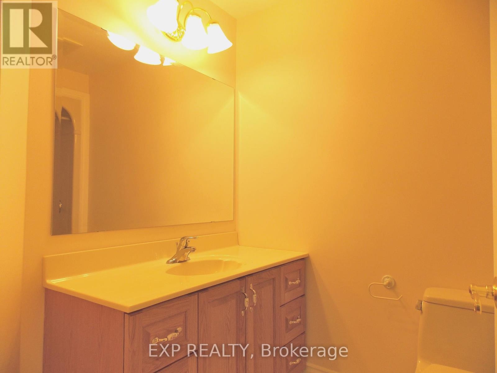 












1393 MCMAHON AVENUE

,
Ottawa,




Ontario
K1T1C2

