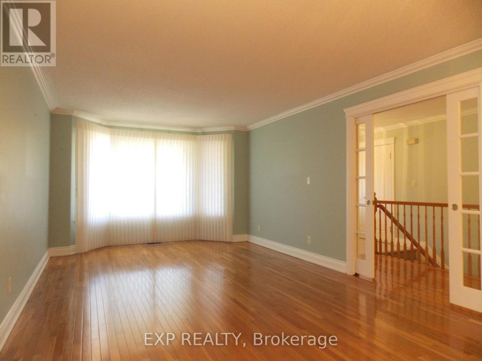 












1393 MCMAHON AVENUE

,
Ottawa,




Ontario
K1T1C2

