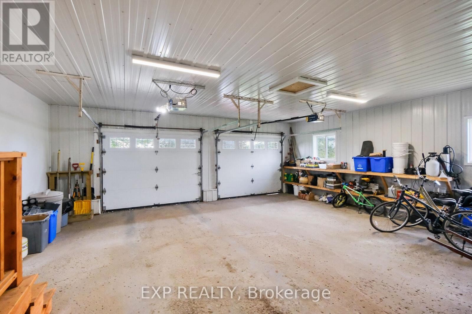 












183 HAMILTON ROAD

,
Russell,




Ontario
K4R0J1

