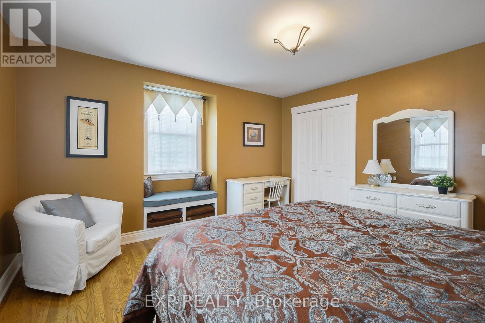 












183 HAMILTON ROAD

,
Russell,




Ontario
K4R0J1

