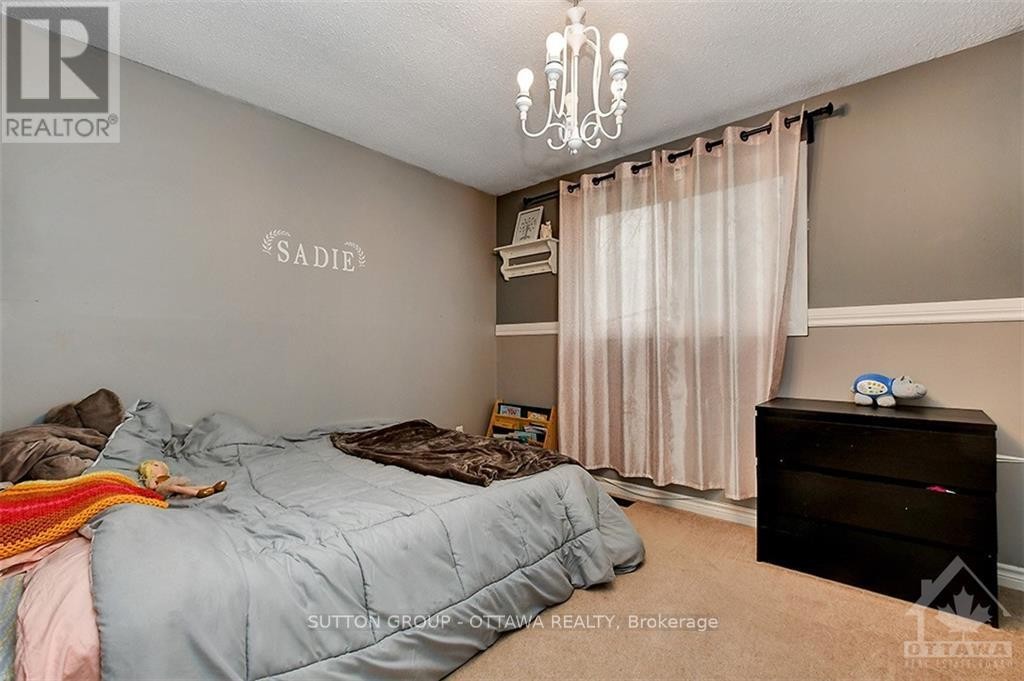 












20 DUNDEGAN DRIVE

,
Ottawa,




Ontario
K2L1P8

