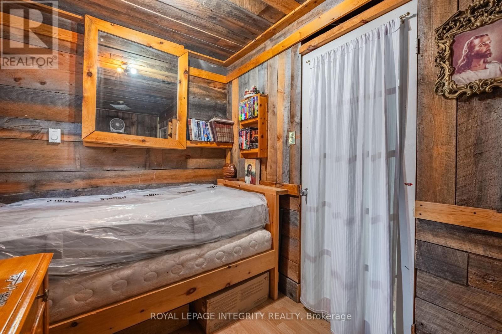 












817 DARLING CONCESSION 7 ROAD

,
Lanark Highlands,




Ontario
K0G1K0

