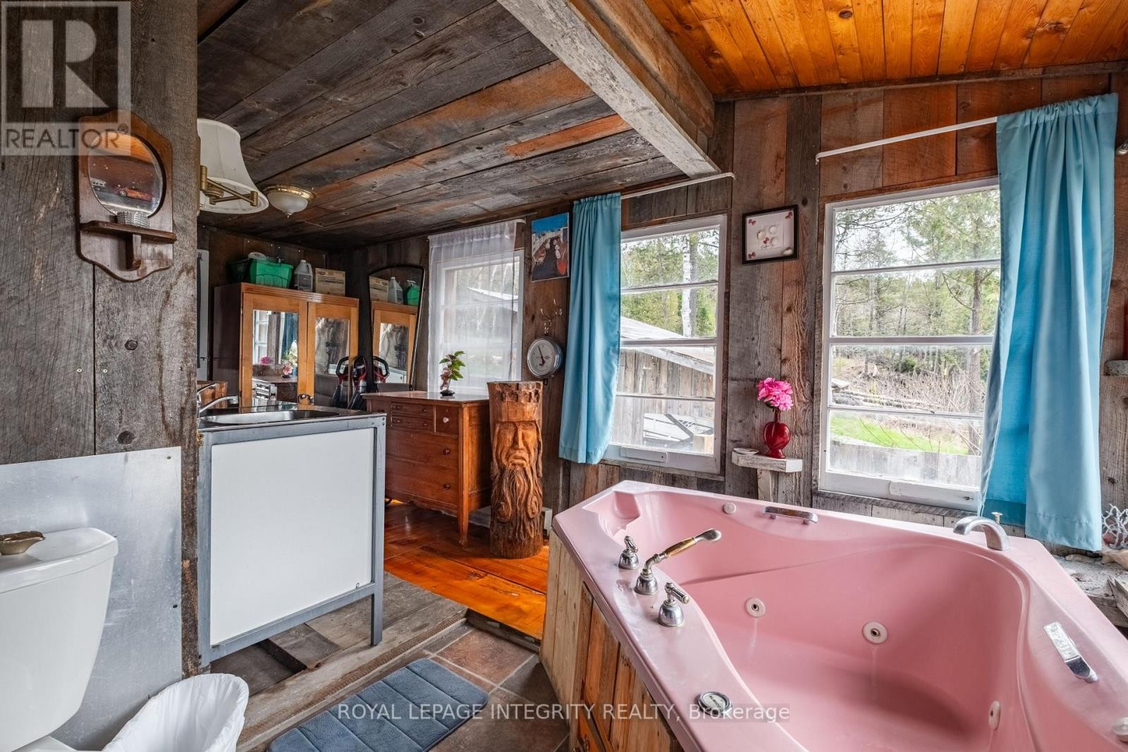 












817 DARLING CONCESSION 7 ROAD

,
Lanark Highlands,




Ontario
K0G1K0

