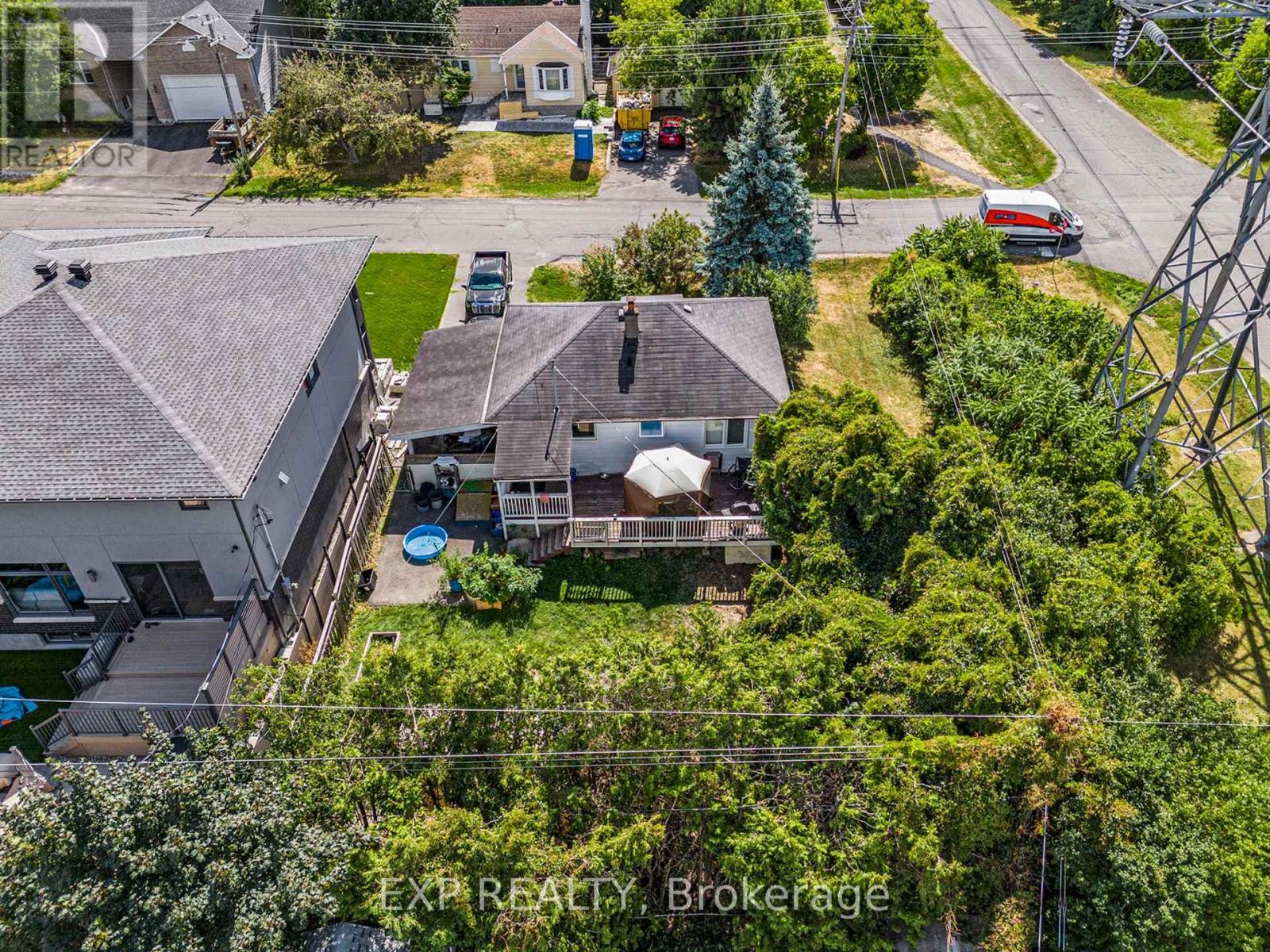 












63 WITHROW AVENUE

,
Ottawa,




Ontario
K2G2H9

