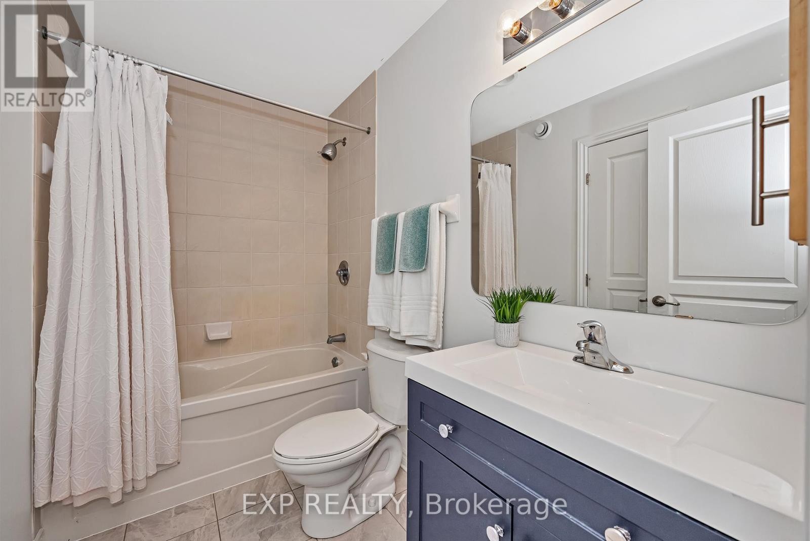 












694 BOWERCREST CRESCENT

,
Ottawa,




Ontario
K1V2M2

