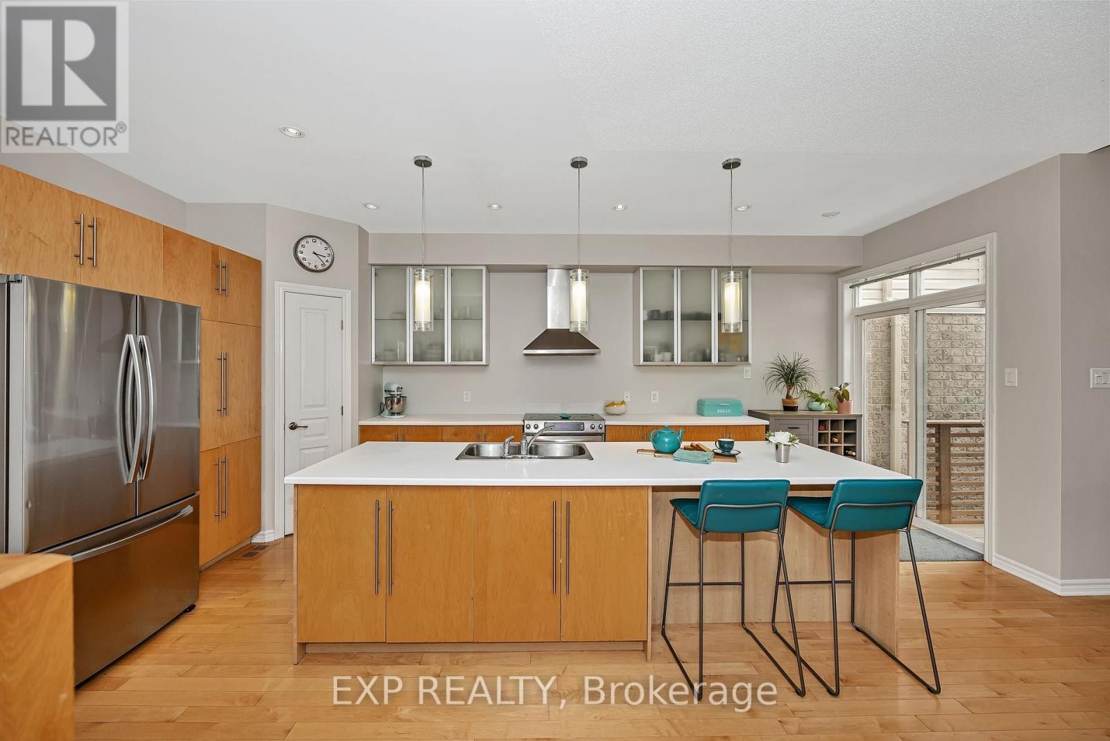 












694 BOWERCREST CRESCENT

,
Ottawa,




Ontario
K1V2M2

