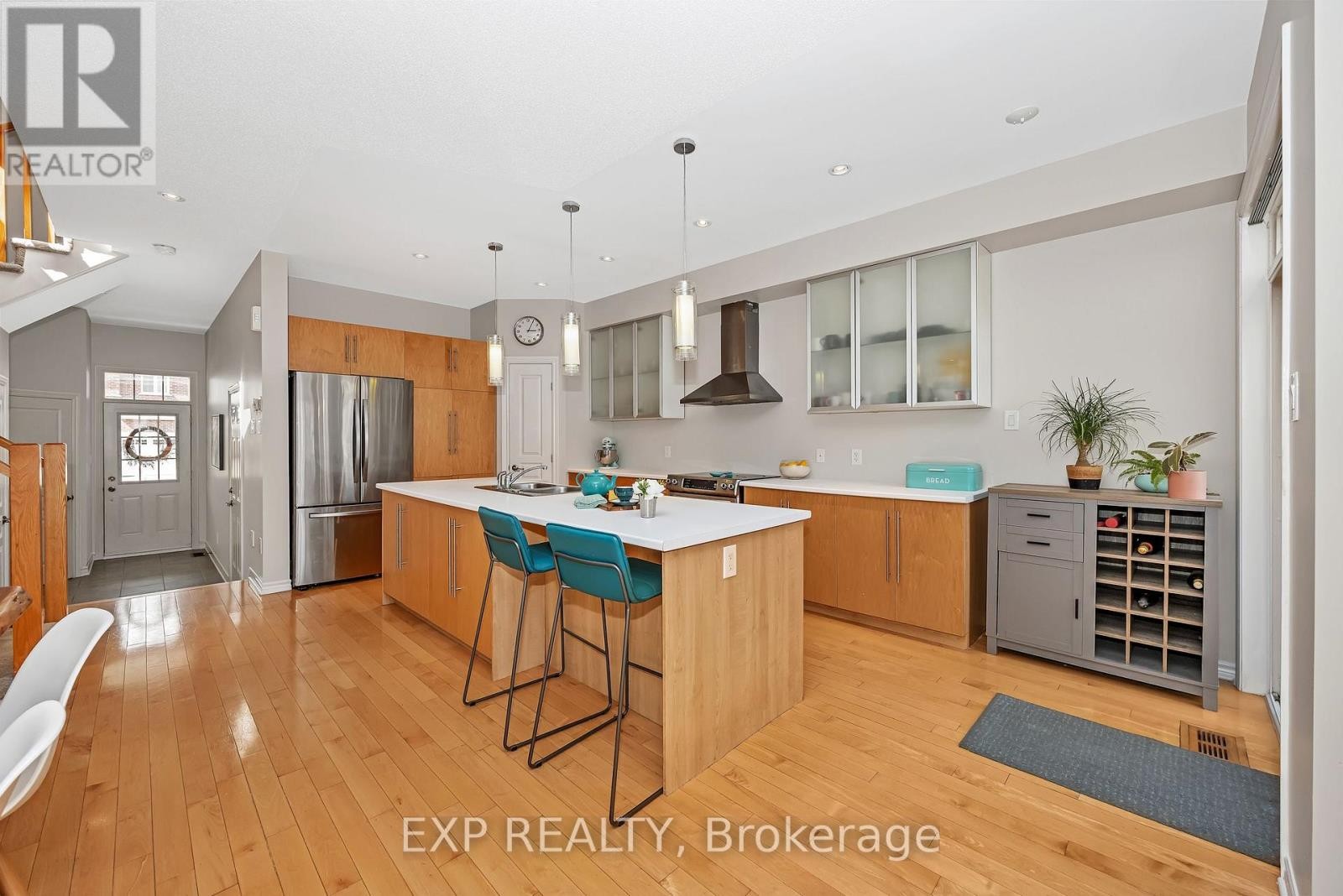 












694 BOWERCREST CRESCENT

,
Ottawa,




Ontario
K1V2M2

