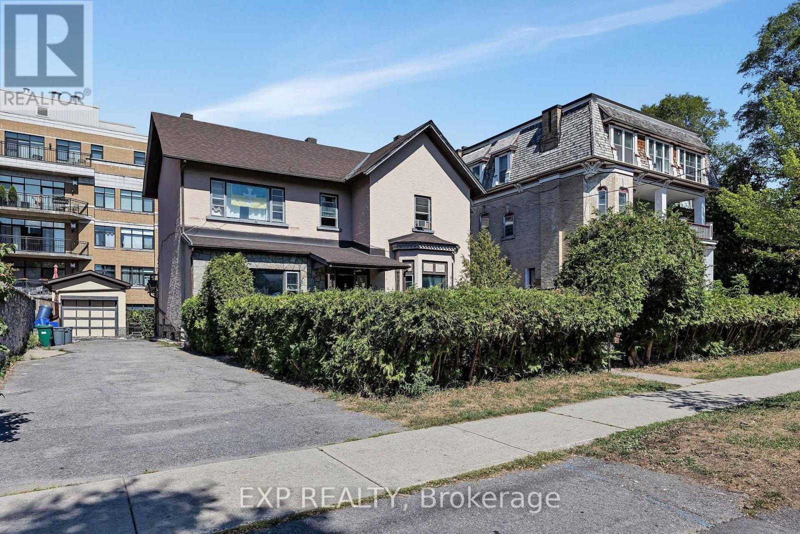 












171 DALY AVENUE

,
Ottawa,




Ontario
K1N6E8

