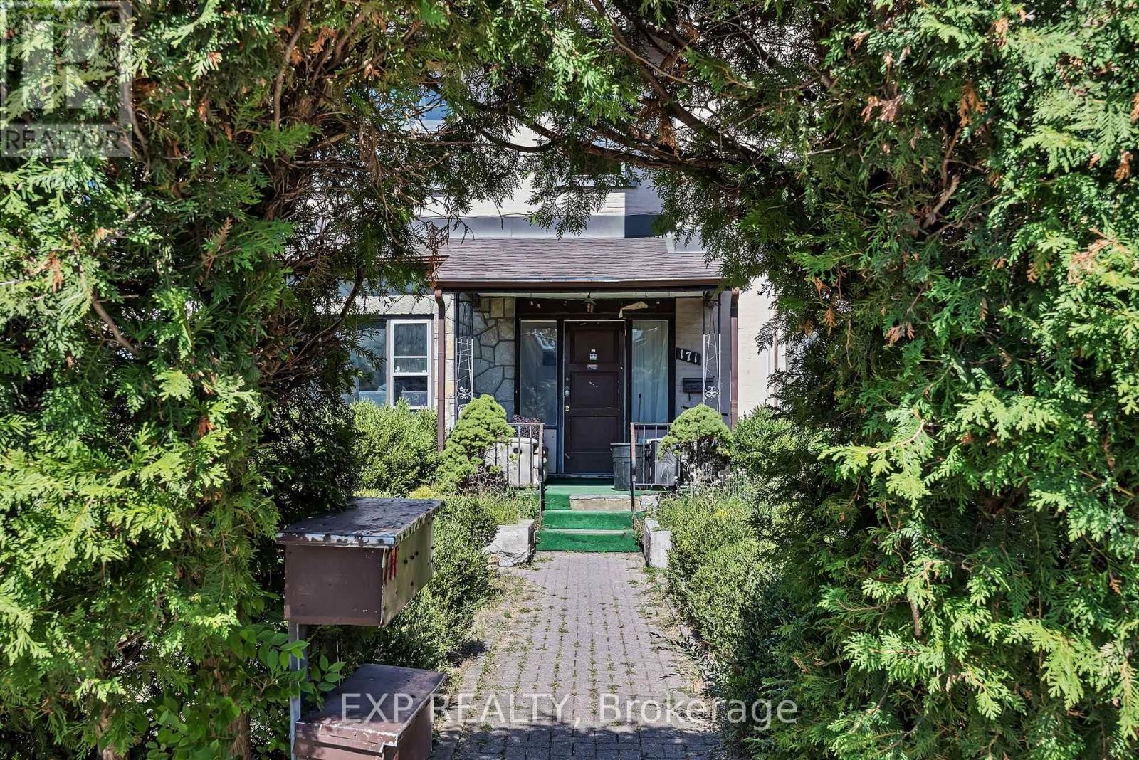 












171 DALY AVENUE

,
Ottawa,




Ontario
K1N6E8

