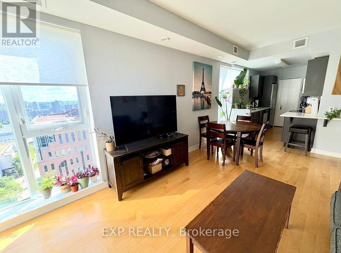 












2001 - 40 NEPEAN STREET

,
Ottawa,




Ontario
K2P0X5

