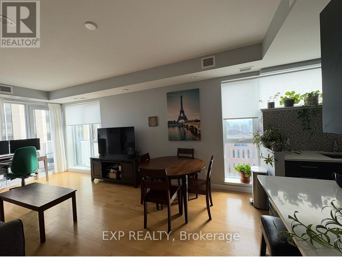 












2001 - 40 NEPEAN STREET

,
Ottawa,




Ontario
K2P0X5

