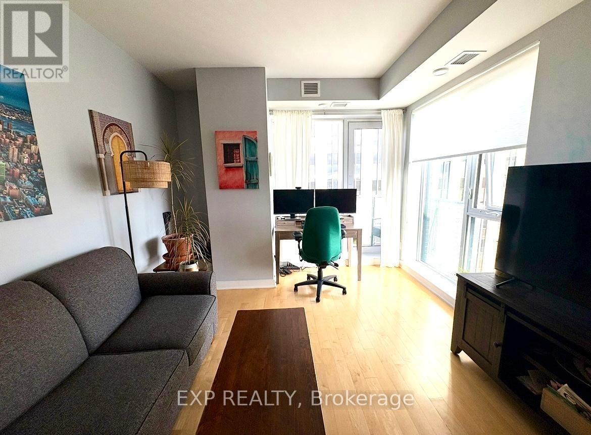 












2001 - 40 NEPEAN STREET

,
Ottawa,




Ontario
K2P0X5

