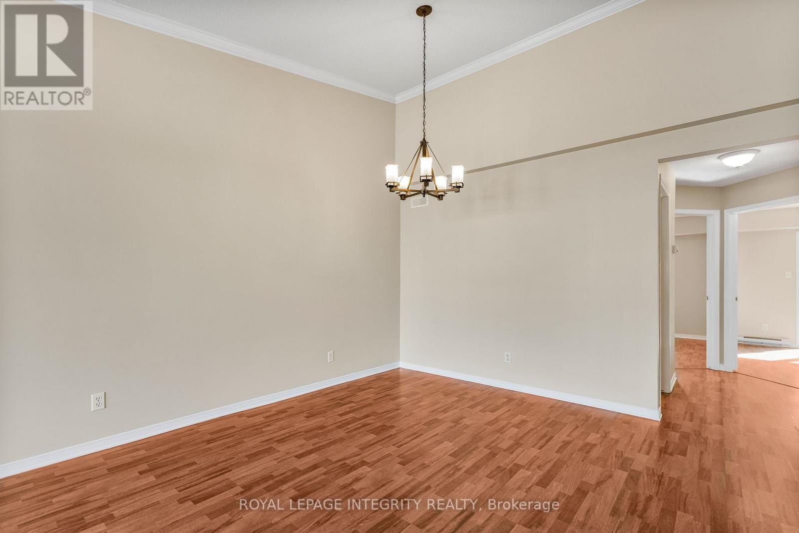 












403 - 2923 LAURIER STREET

,
Clarence-Rockland,




Ontario
K4K1T8

