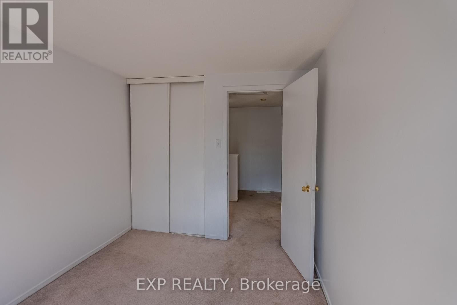 












#C - 37 FORESTER CRESCENT

,
Ottawa,




Ontario
K2H8Y3

