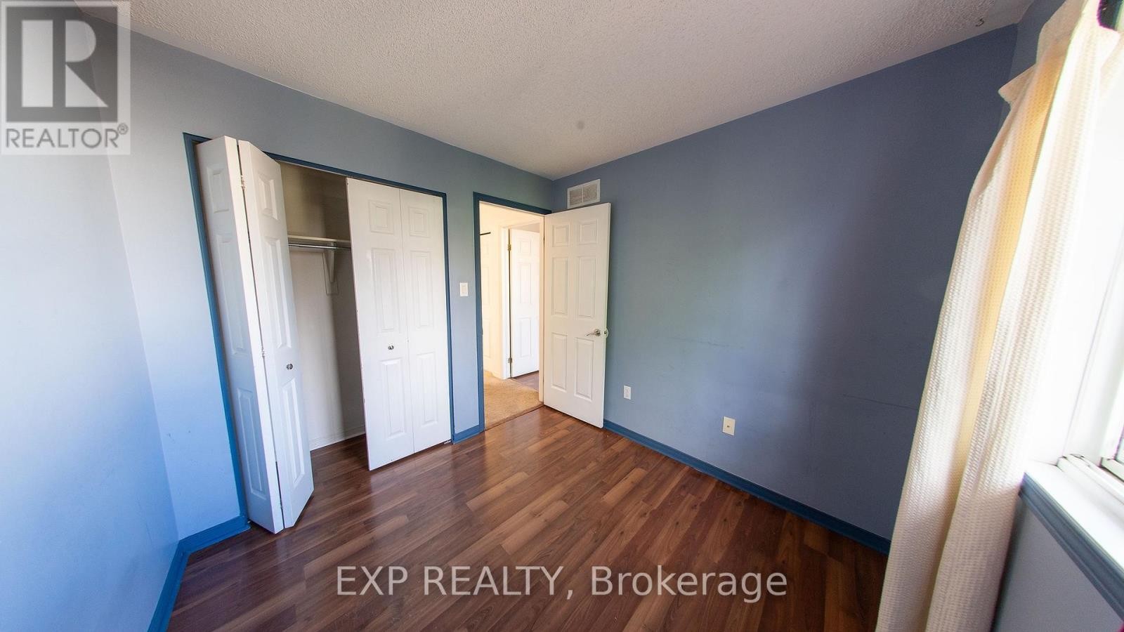 












4347 SUNWOOD CRESCENT

,
Ottawa,




Ontario
K1J1B9

