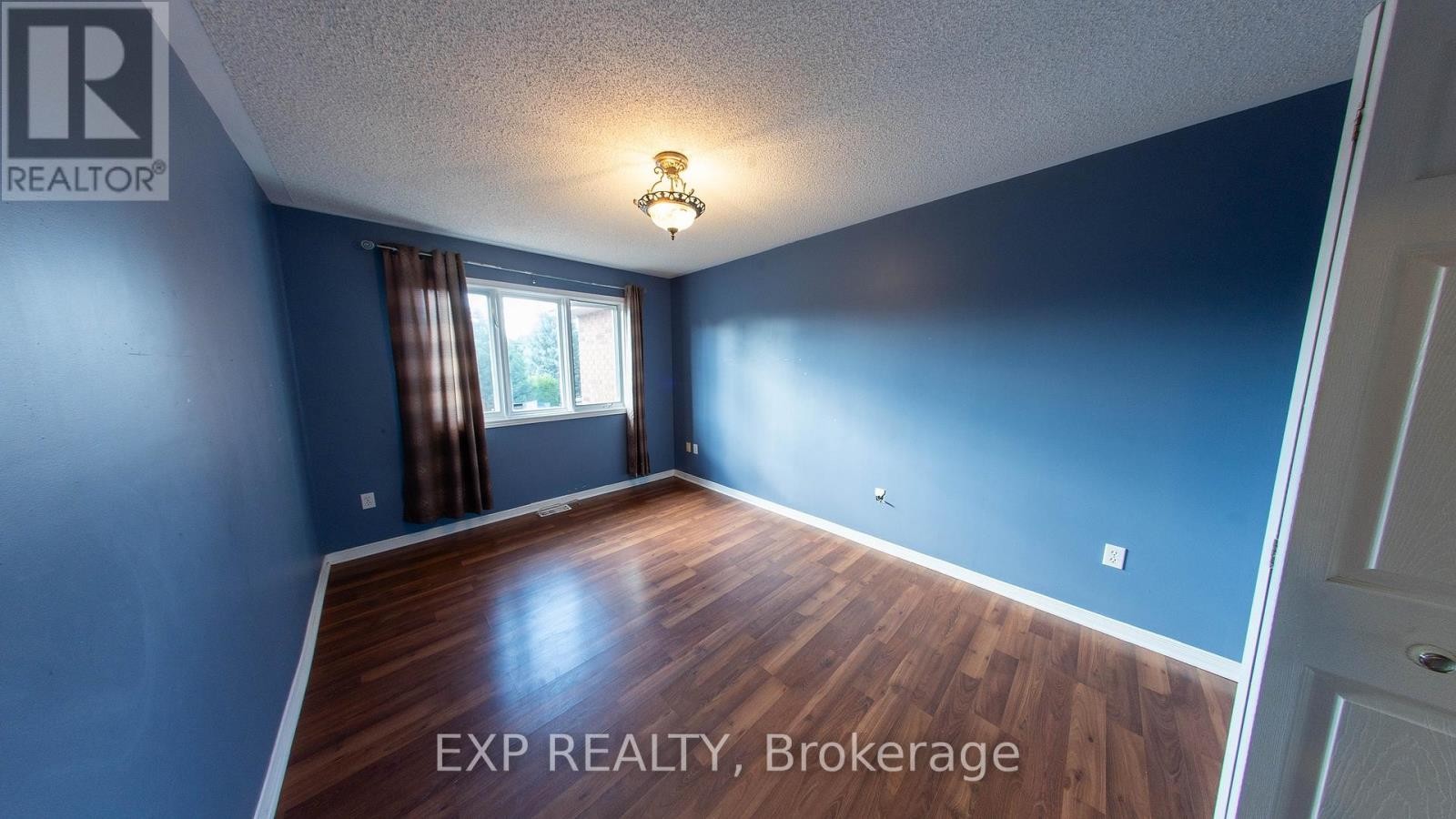 












4347 SUNWOOD CRESCENT

,
Ottawa,




Ontario
K1J1B9

